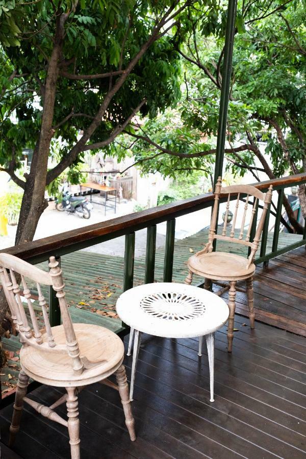ดิ โอลด์ คาร์ เกสต์เฮาส์ เชียงใหม่ ภายนอก รูปภาพ